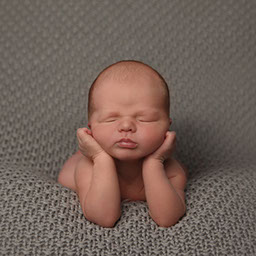 newborn baby photograph 